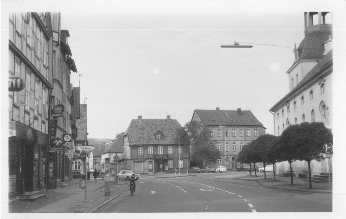 (c) Stadtarchiv Gifhorn, Bilderserie Gifhorn gestern und heute - F-15, Der Marktplatz, 1967